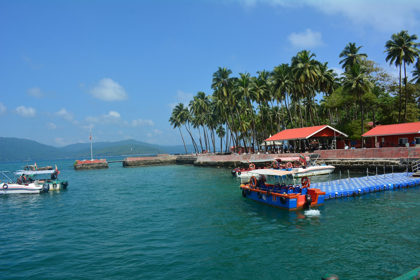 https://www.holidaypartner.in/wp-content/uploads/sites/1/2025/11/andaman-water-sports.jpg